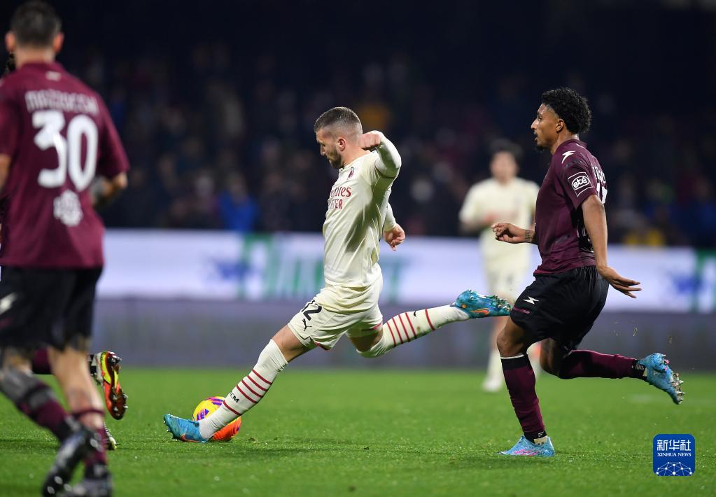 九游体育官网- 萨勒尼塔纳保级成功，下赛季计划引援增强实力  